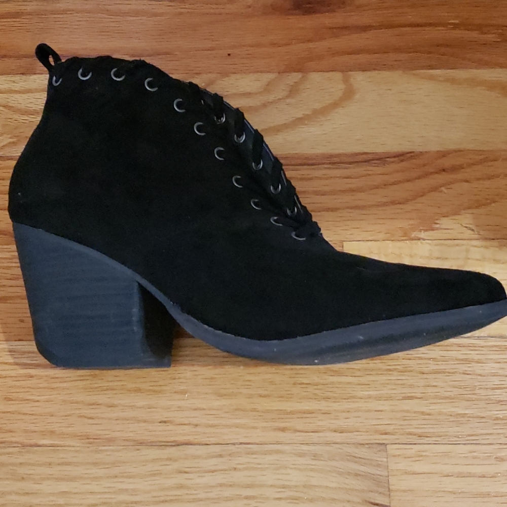Booties - Picture 4 of 13